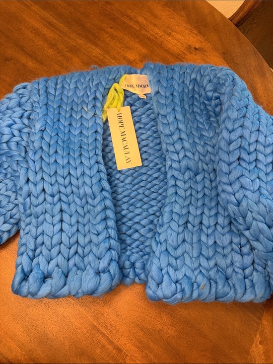 Hope Macaulay Sweaters - Hope Macaulay Vibrant Cyan Chunky Cropped Cardigan